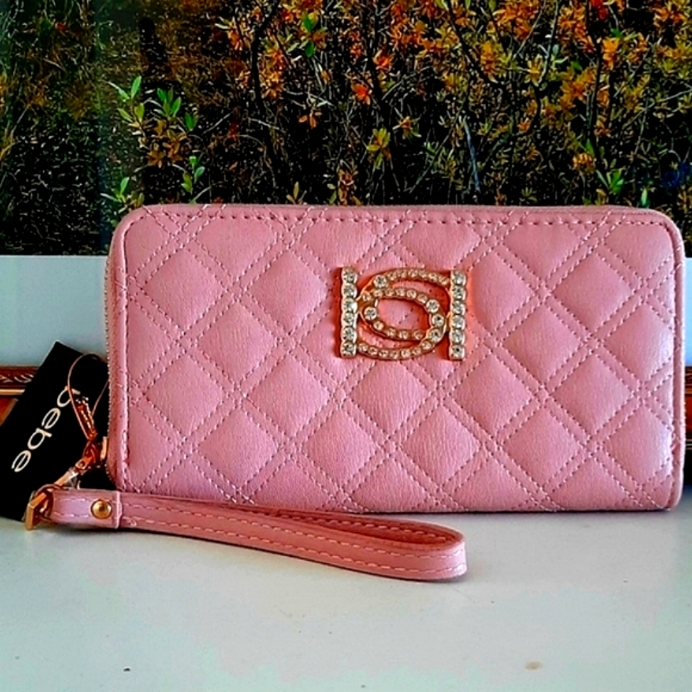 NWT "bebe" WRISTLET